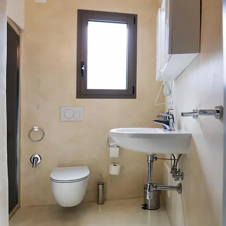 Le Finestre Su Via Roma - Apartment *